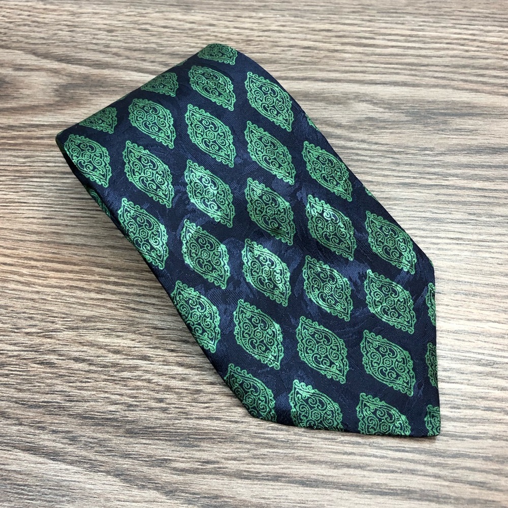 Vitali Navy w/ Green Check Silk Tie